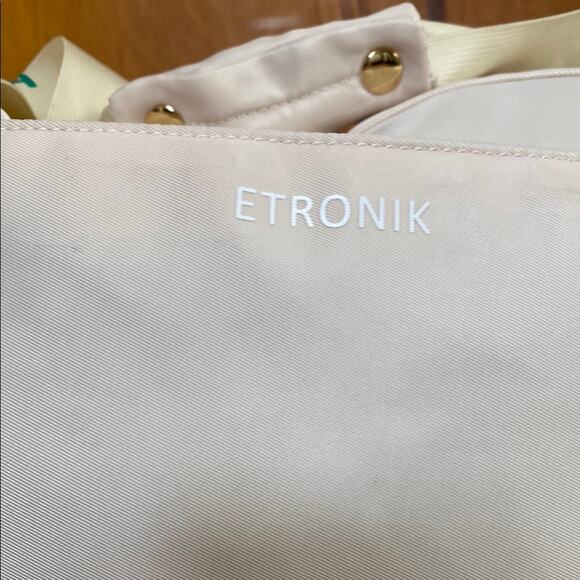 Etronik Cream Canvas Gym Bag Spacious Design Bottom Compartment 20”x16”x9” - Picture 2 of 16